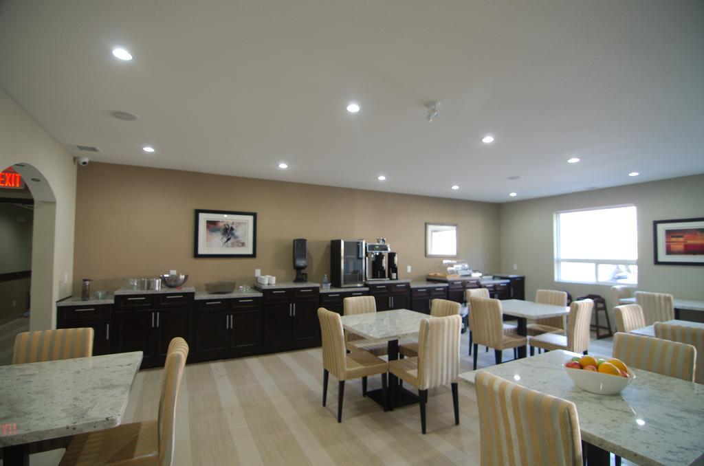 Paradise Inn And Suites Redwater Exteriör bild