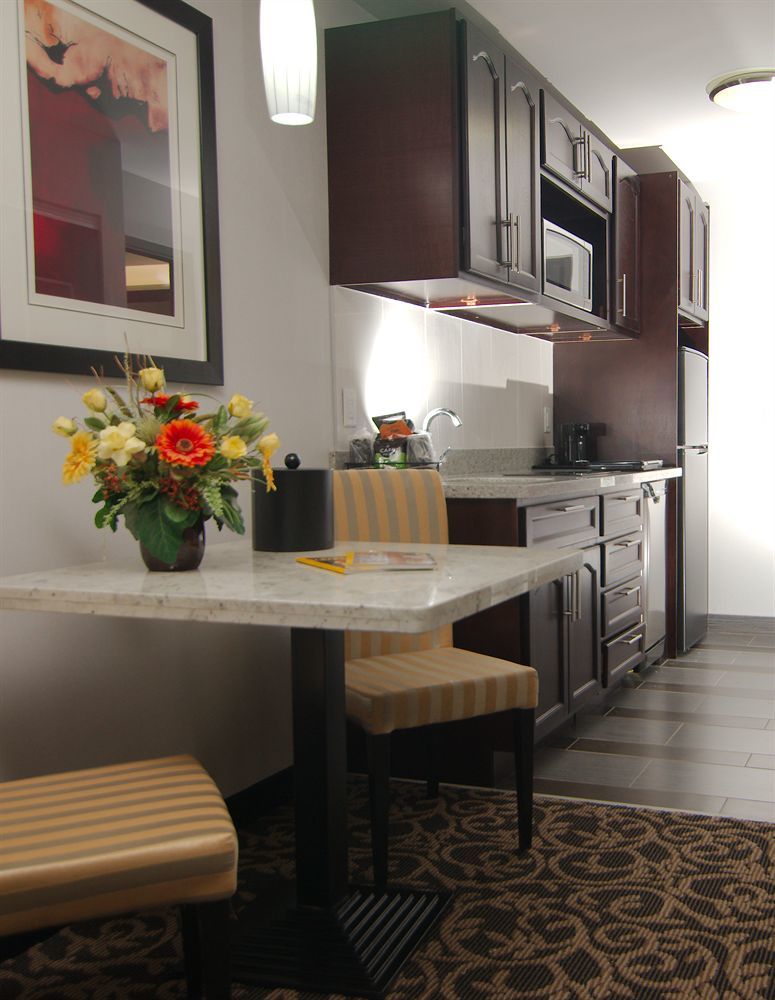 Paradise Inn And Suites Redwater Exteriör bild